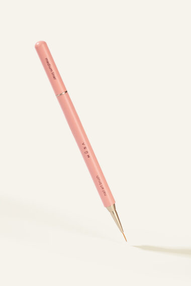 Medium liner nail art brush